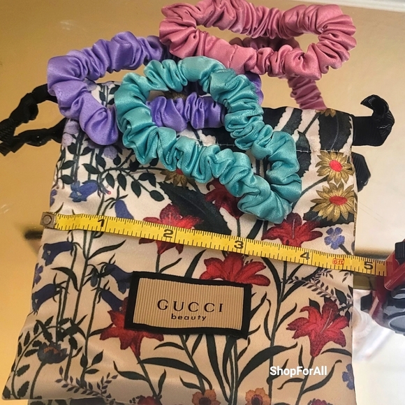 Brand new Gucci exclusive bundle - Picture 9 of 15